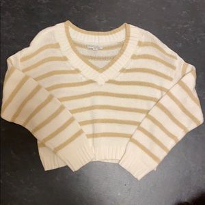 AMERICAN EAGLE CROPPED SWEATER